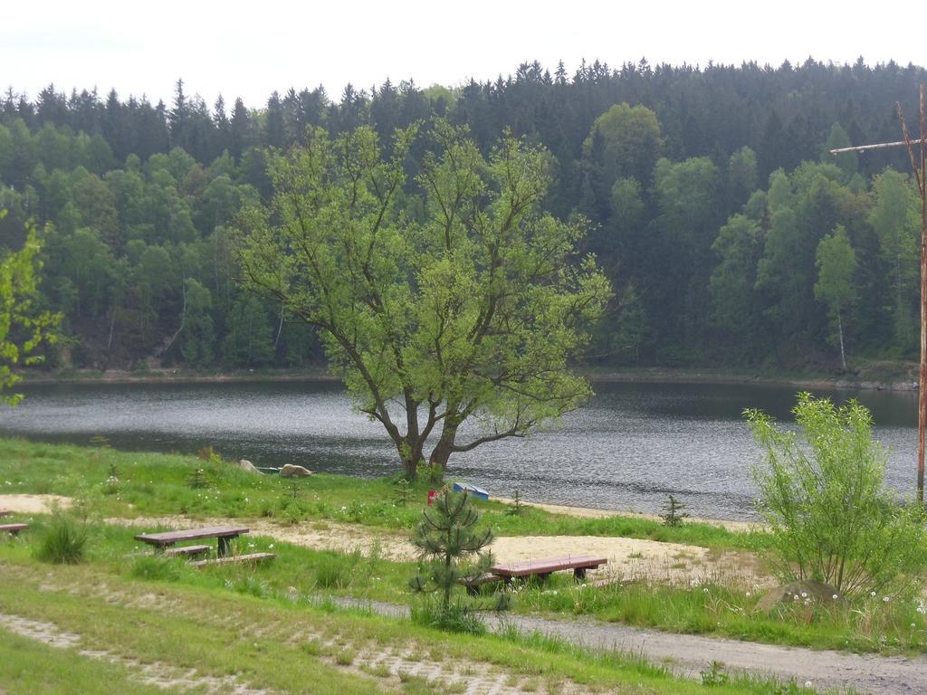 Domki Nad Jeziorem Karlowice Exterior foto