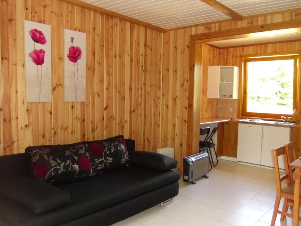 Domki Nad Jeziorem Karlowice Zimmer foto