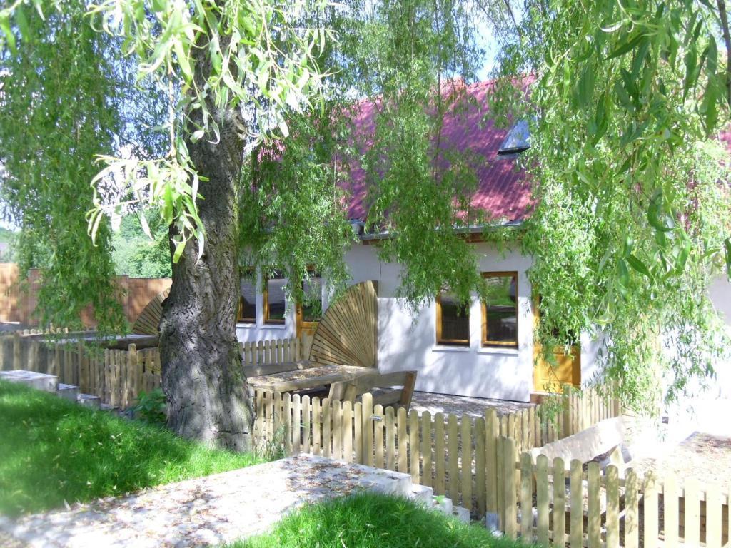 Domki Nad Jeziorem Karlowice Zimmer foto