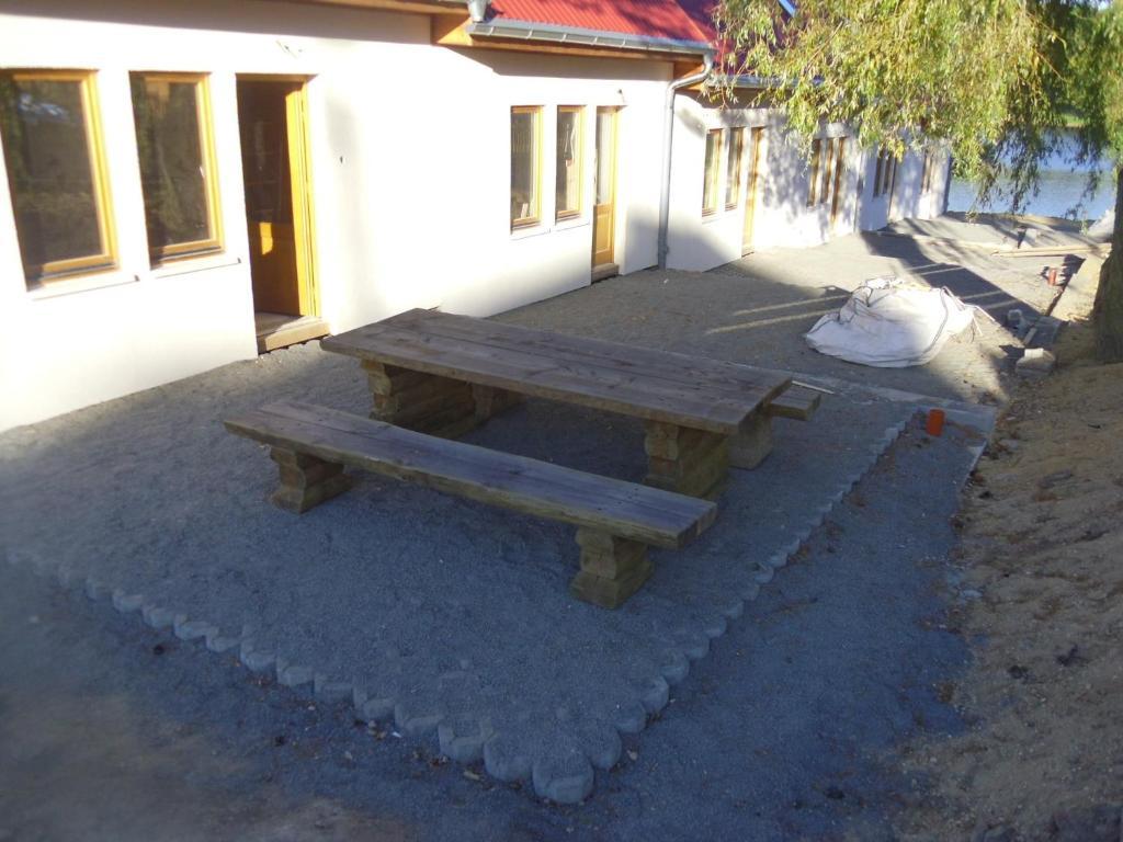 Domki Nad Jeziorem Karlowice Exterior foto
